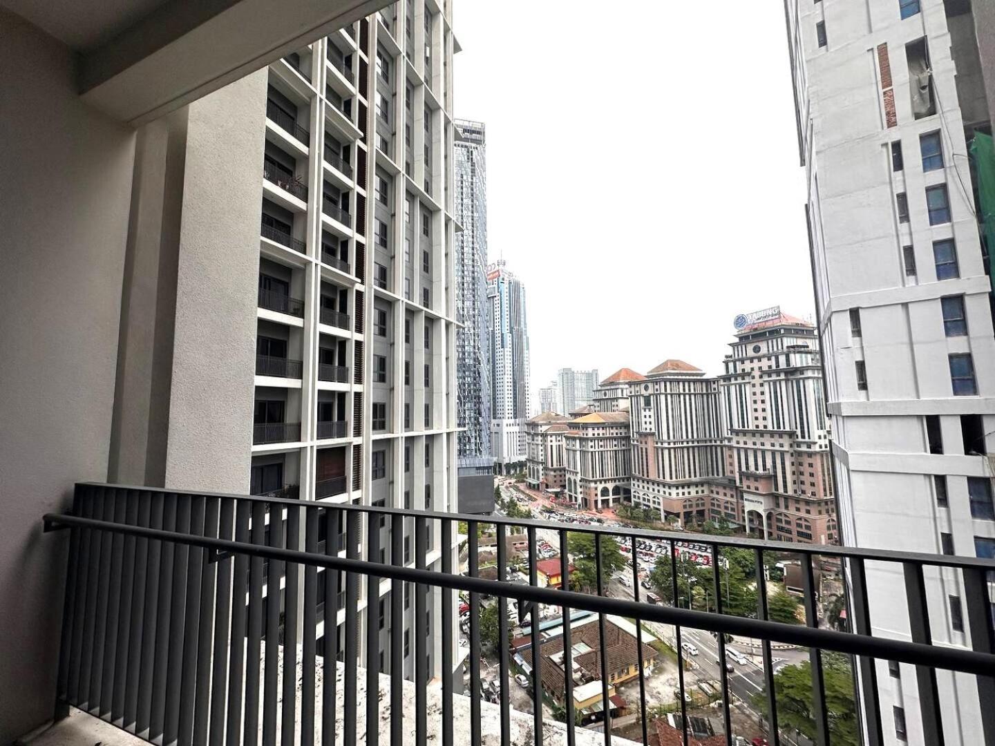 The Mews Klcc Lägenhet Kuala Lumpur Exteriör bild